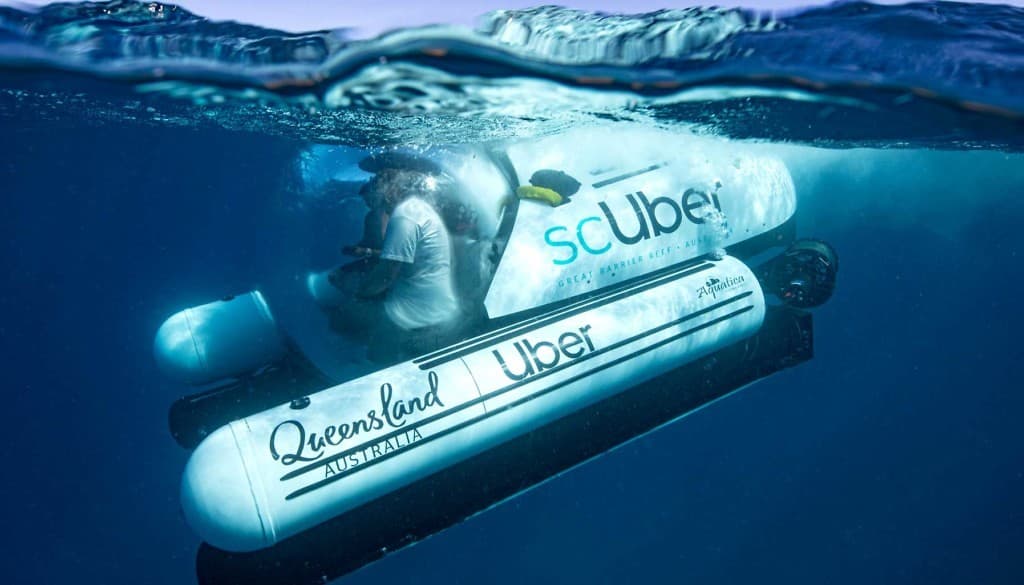 Khám phá thiên đường san hô Great Barrier bằng tàu ngầm Uber