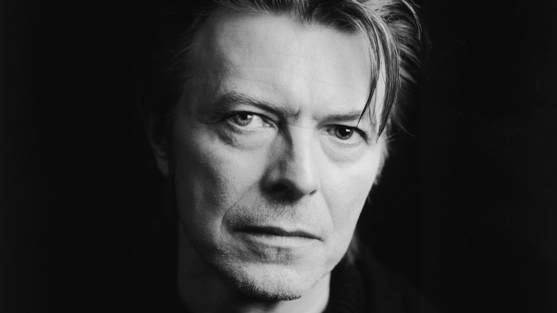 David Bowie – Bậc thầy của sự khai phá