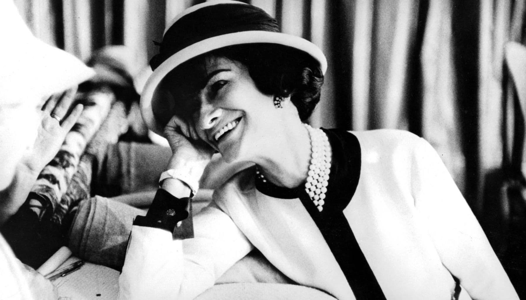 5 điều ít ai biết về huyền thoại thời trang Coco Chanel