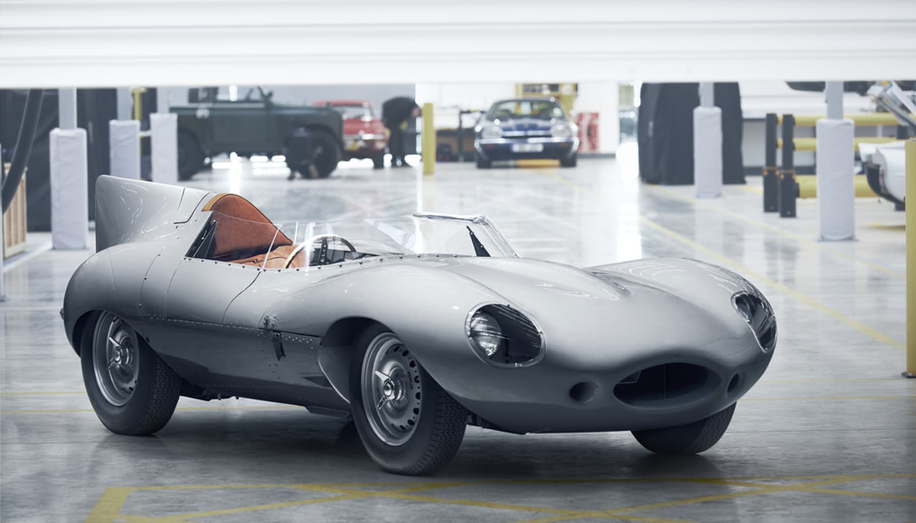 Jaguar D-Type: Hồi sinh một huyền thoại