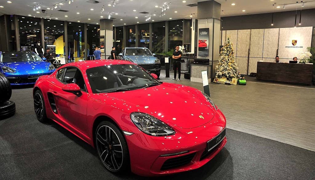 Chiêm ngưỡng không gian mới của Porsche Việt Nam