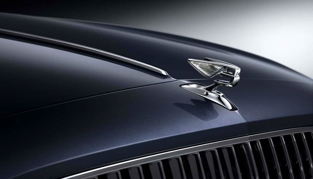 Sức mạnh ấn tượng của Bentley Flying Spur 2020 – Chiếc sedan nhanh nhất thế giới