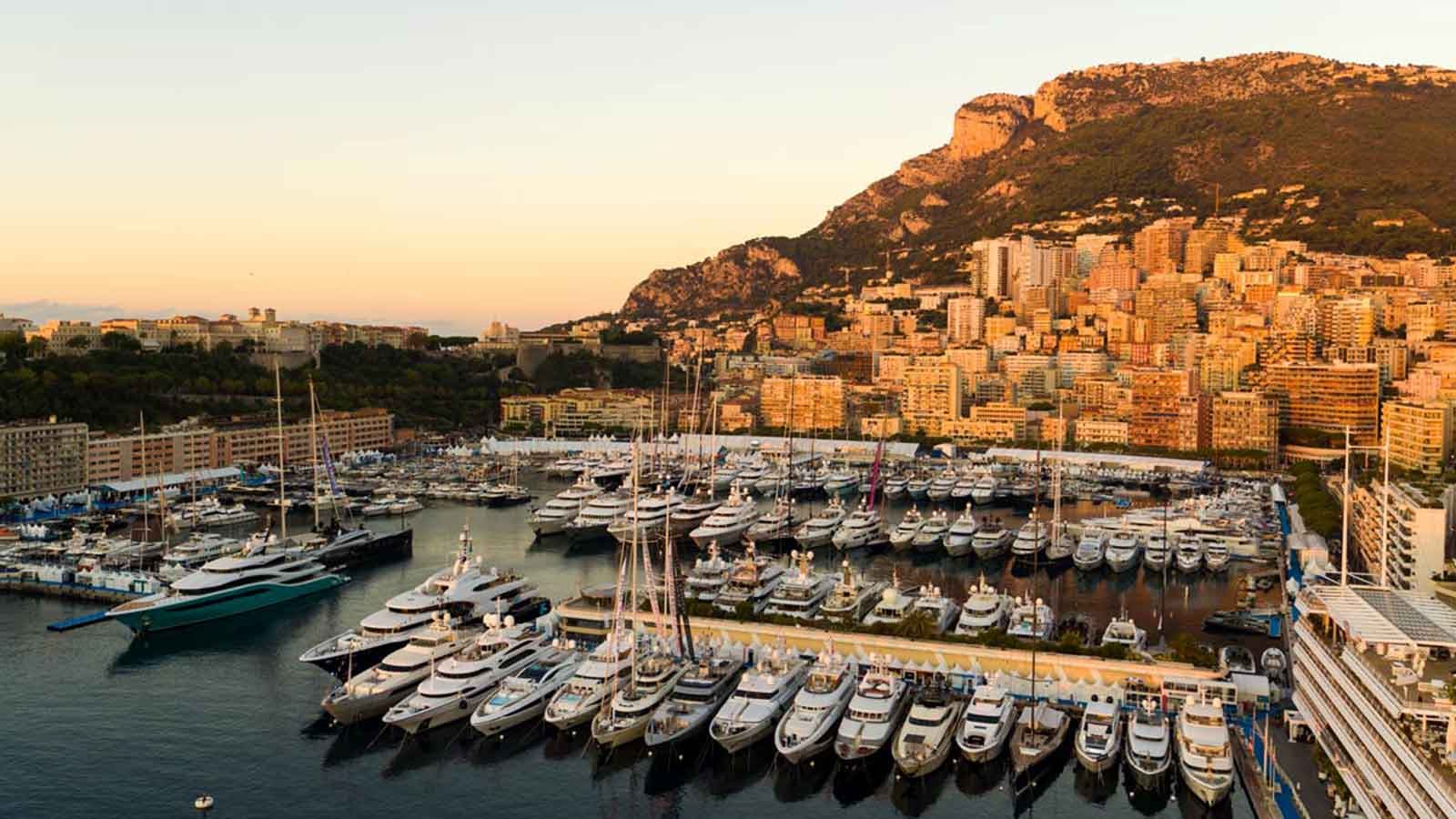 Tận mục sở thị những mẫu siêu du thuyền ấn tượng tại Monaco Yacht Show 2019