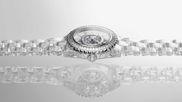 Girard-Perregaux Quasar Light & Chanel J12 X-Ray – Bộ đôi tuyệt tác đồng hồ sapphire cho quý ông & mỹ nhân