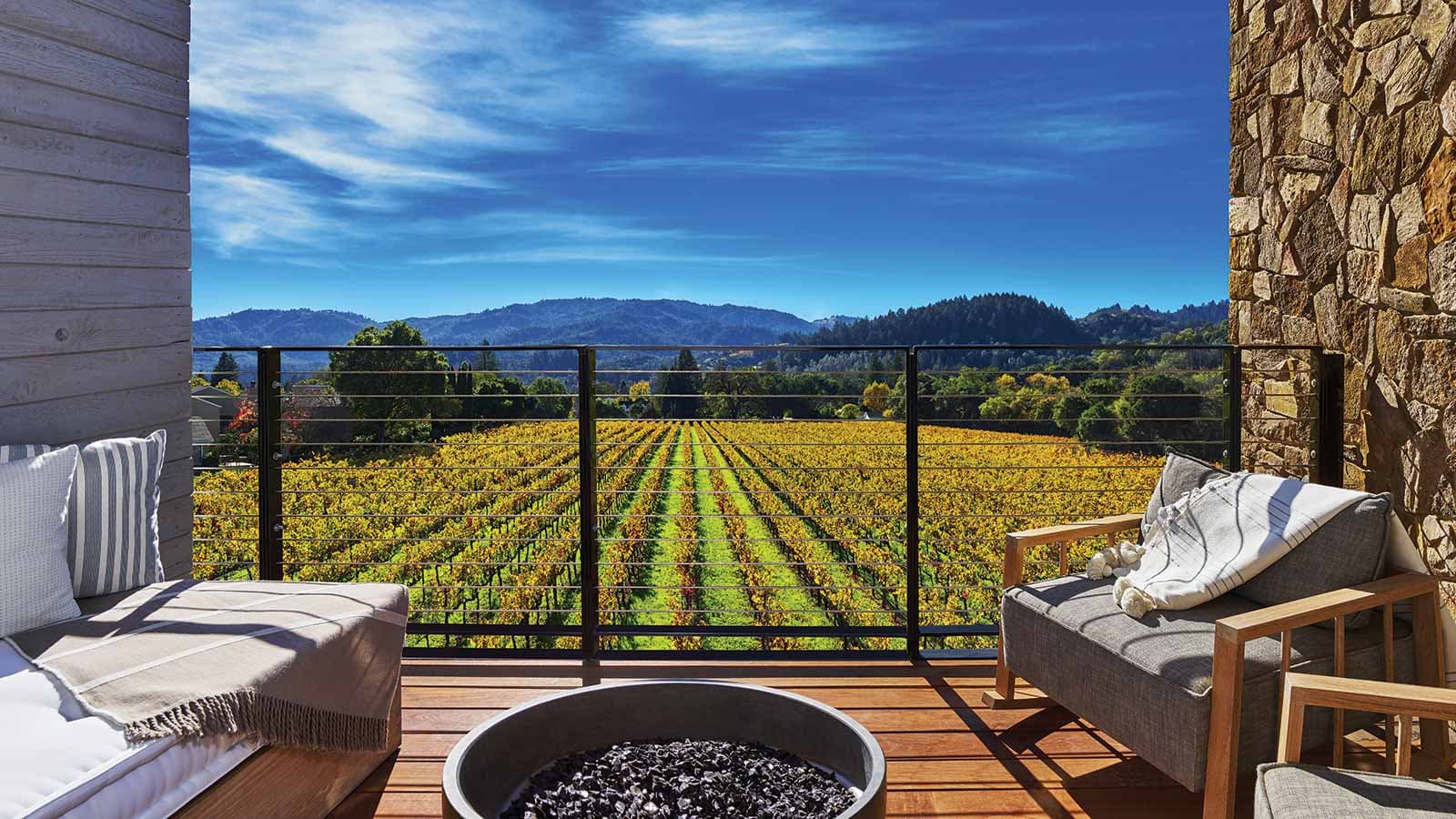 3 khách sạn hoàn hảo để tận hưởng rượu ngon cảnh đẹp vùng thung lũng Napa ở California