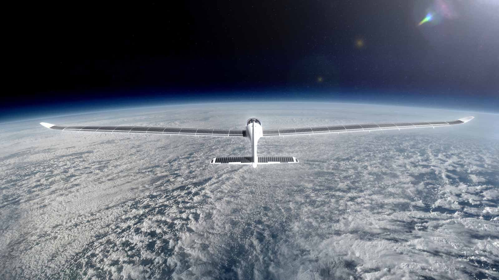 Trải nghiệm du lịch độc lạ: Thám hiểm rìa không gian bằng máy bay năng lượng mặt trời