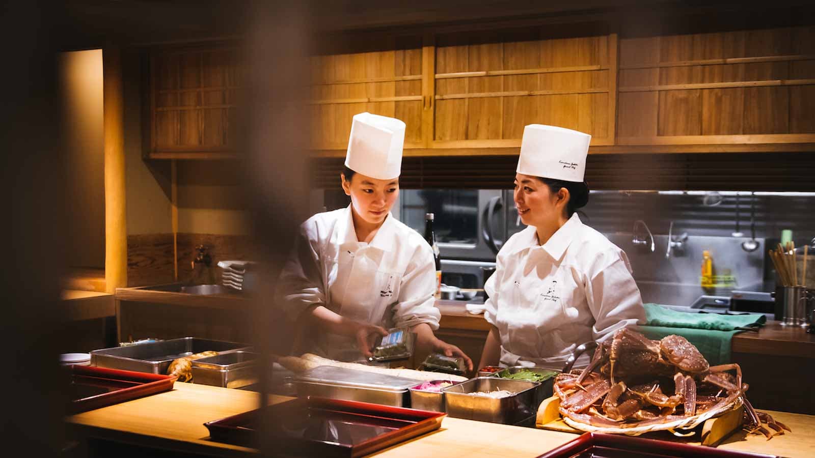 Ê-kíp đầu bếp nữ tại Tsurutokame & hành trình thay đổi quan niệm về văn hóa ẩm thực Kaiseki