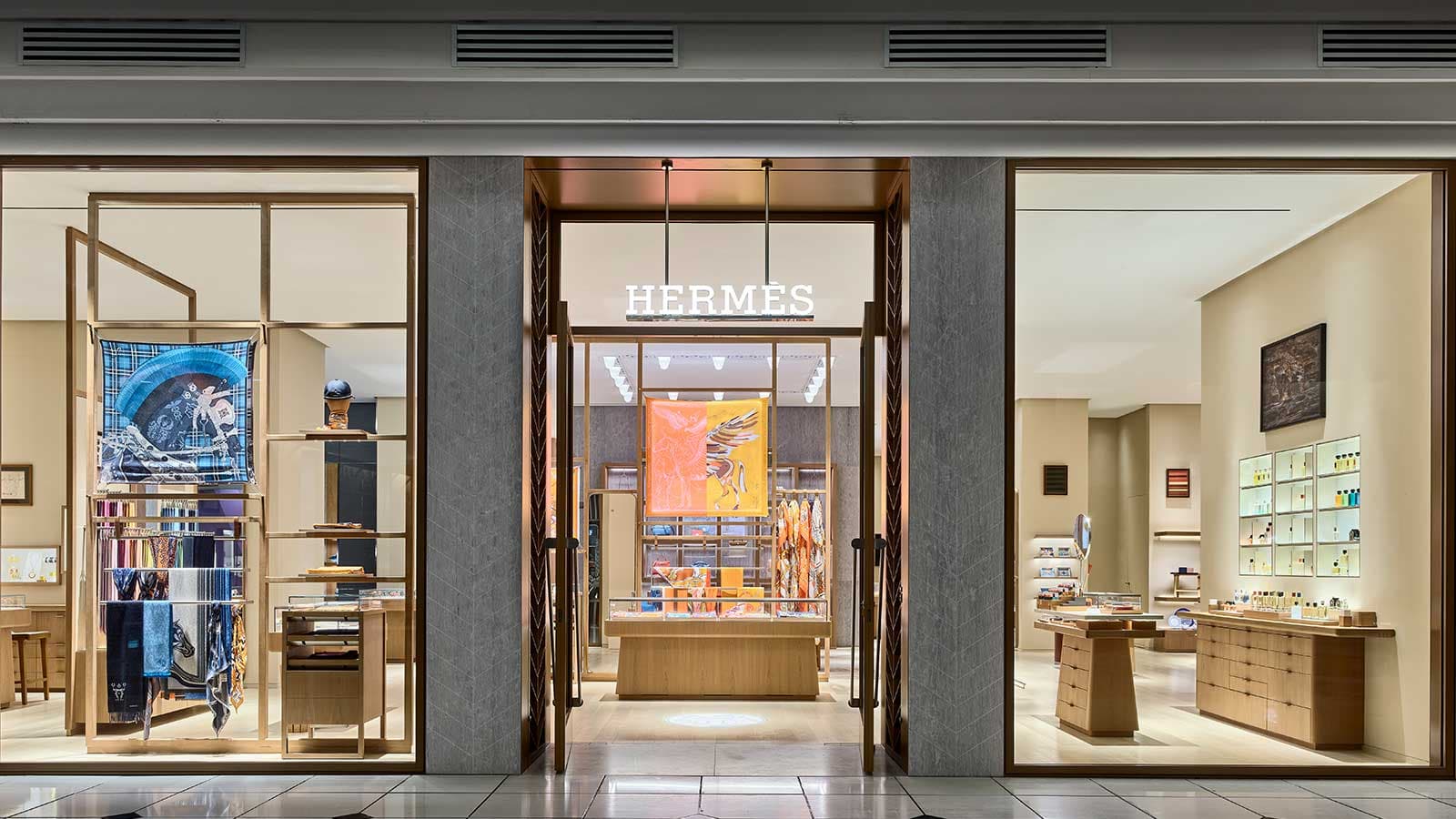 Doanh thu của Hermès tăng mạnh 77% bất chấp đại dịch