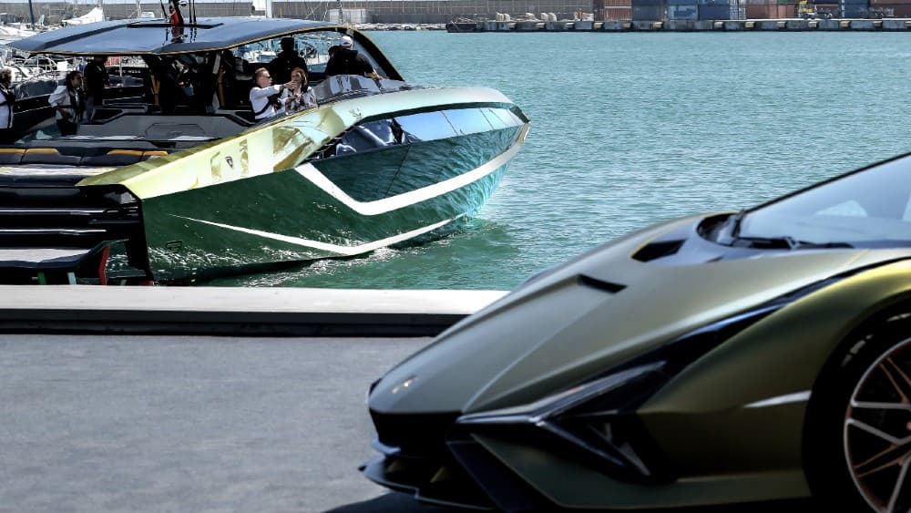 “Siêu xe trên mặt nước” đầu tiên của Lamborghini giá 3.5 triệu USD