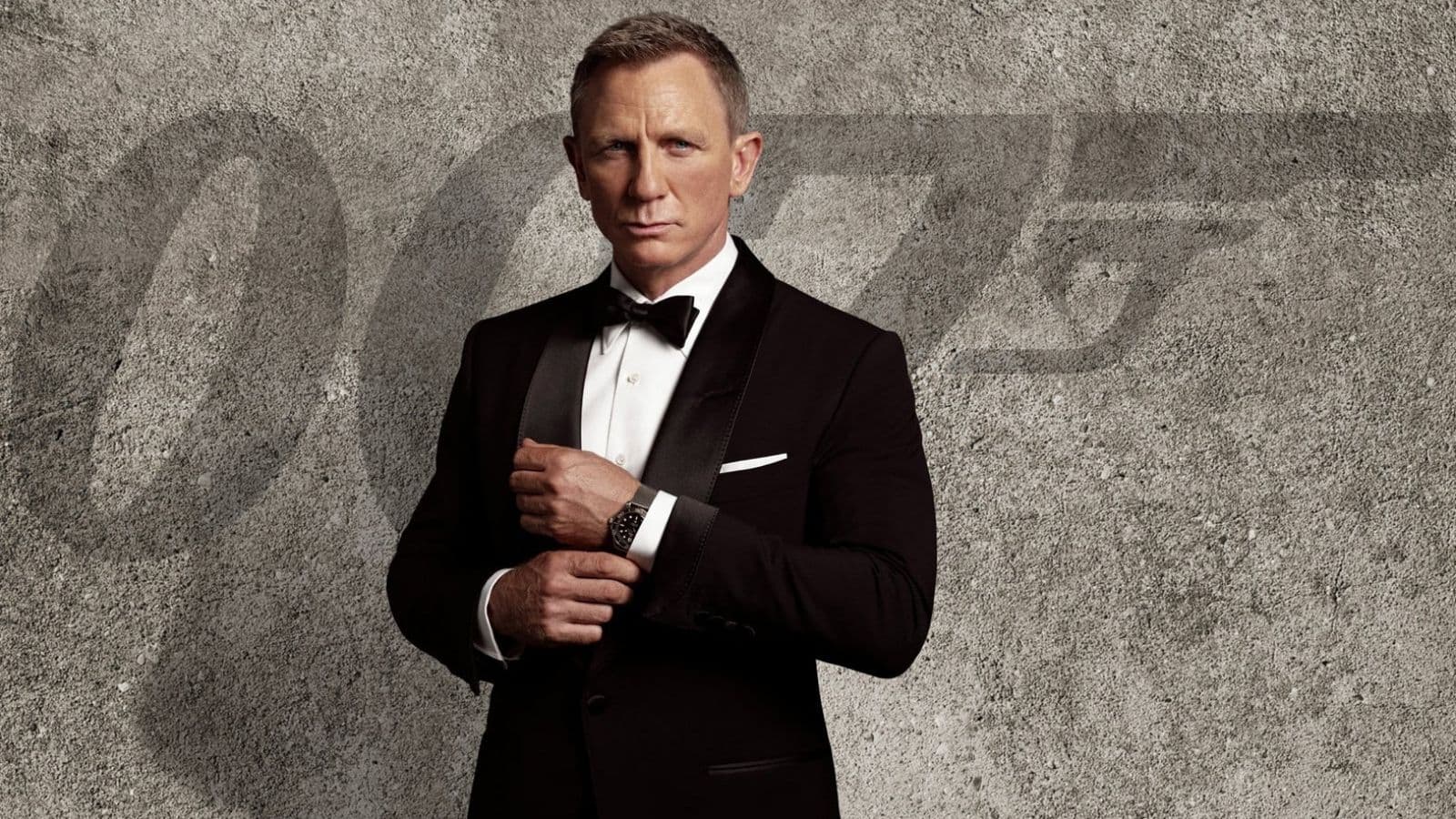 Hai phút phim ấn tượng về những chiếc Aston Martin gắn liền với 007 trong 6 thập kỷ