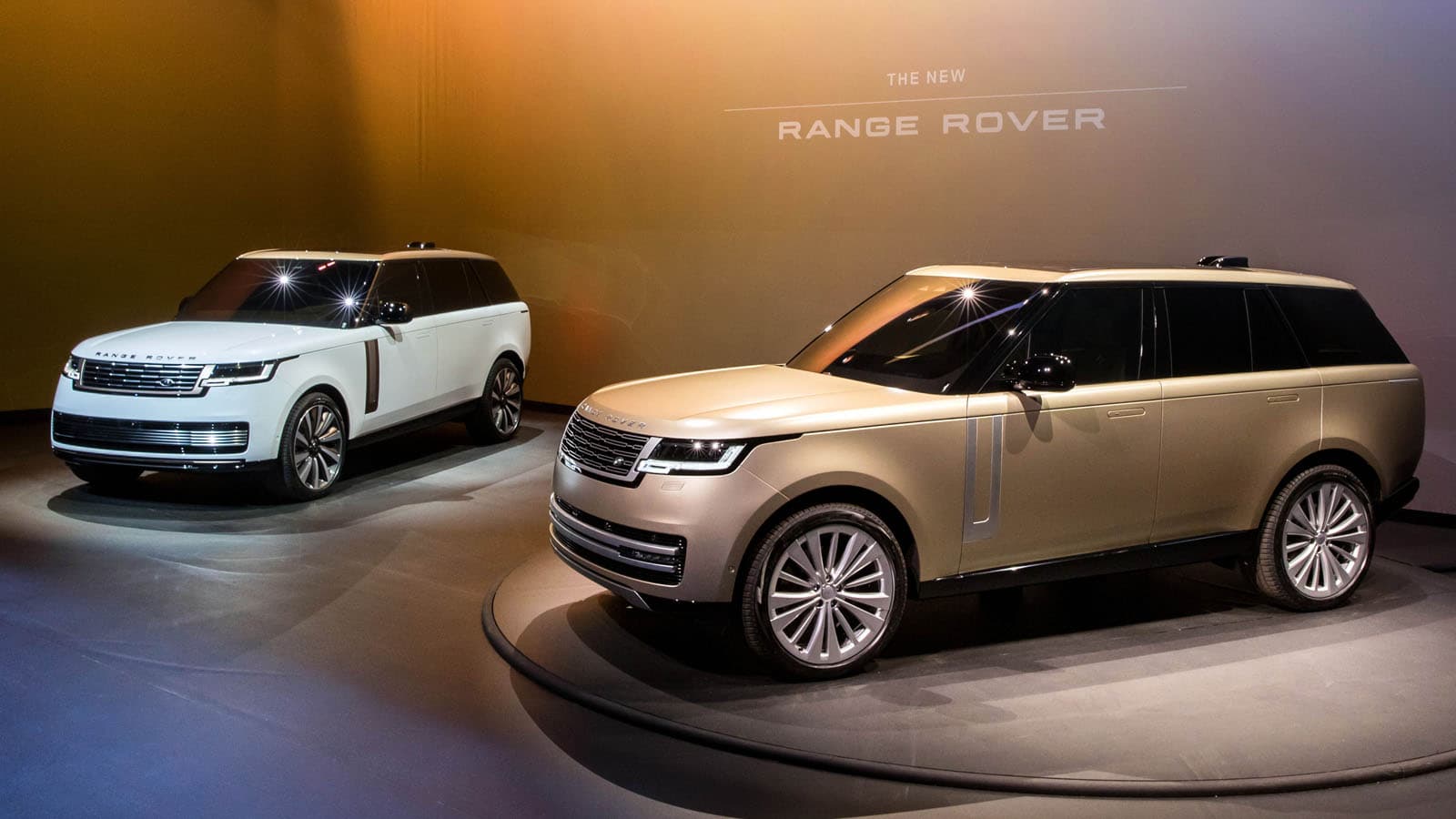 Ra mắt Range Rover thế hệ thứ năm – Quý tộc trên mọi địa hình