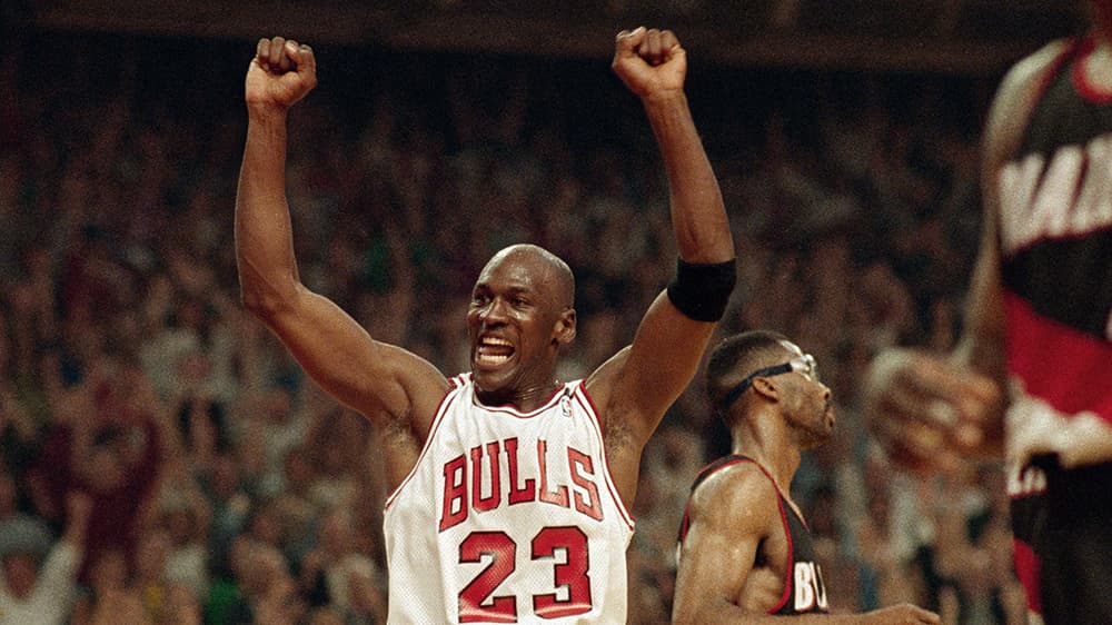 Những khoản thu nhập nào đã giúp Michael Jordan trở thành vận động kiếm nhiều tiền nhất mọi thời đại?