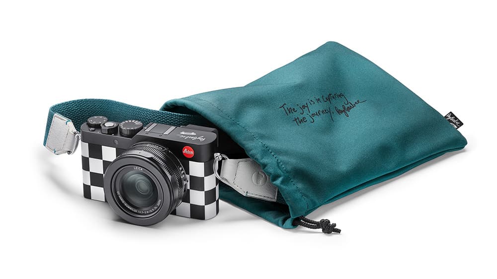 Máy ảnh “chất, chơi” mang dấu ấn hợp tác của Leica và thương hiệu giày Vans