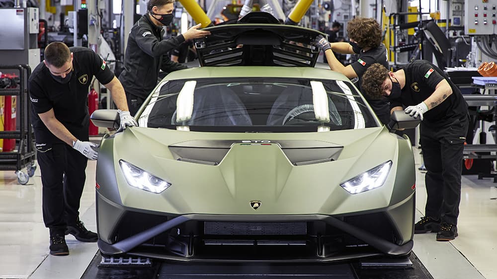 Lamborghini đạt doanh số kỷ lục trong năm 2021