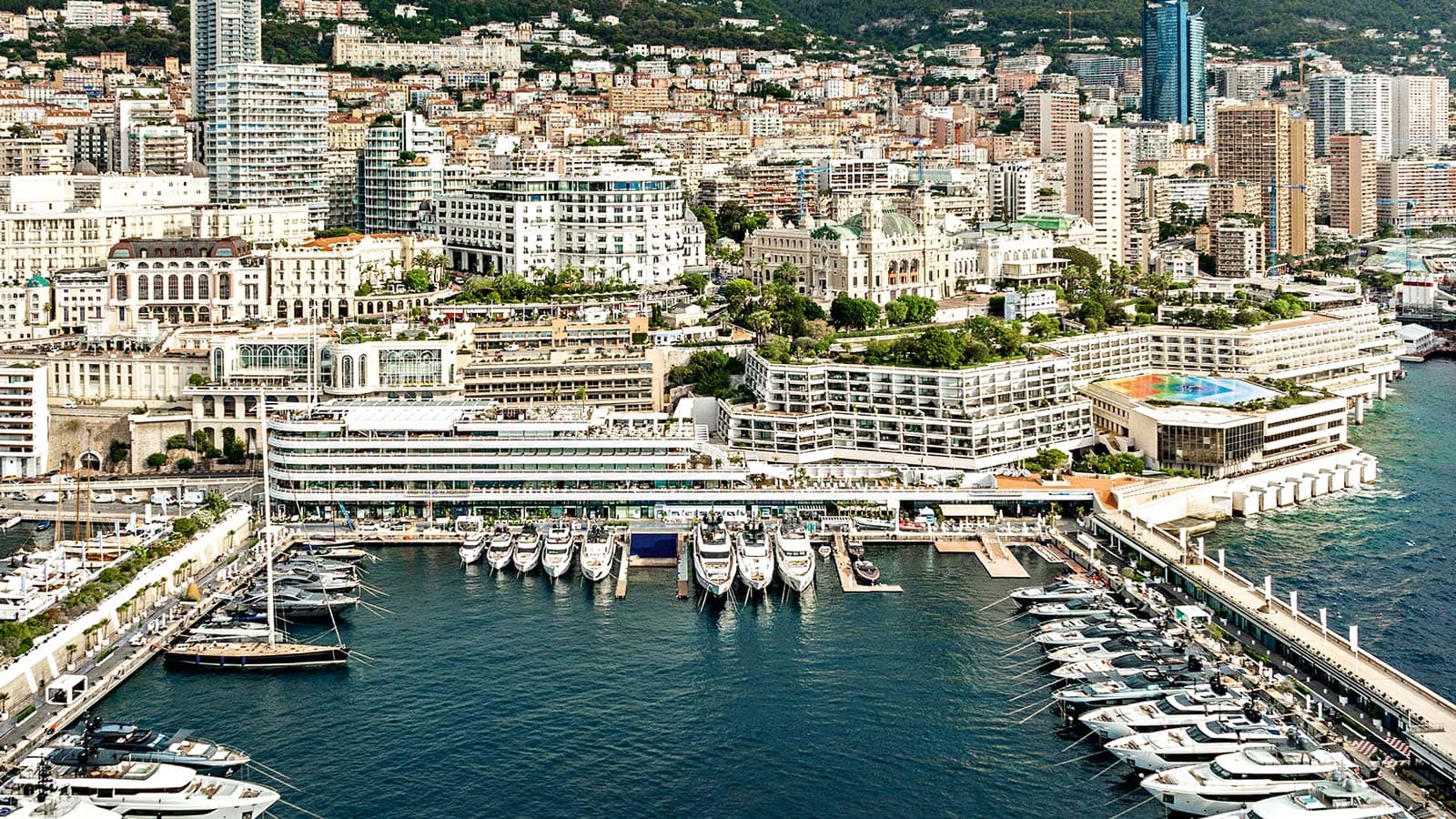 Thưởng lãm siêu du thuyền tại Monaco
