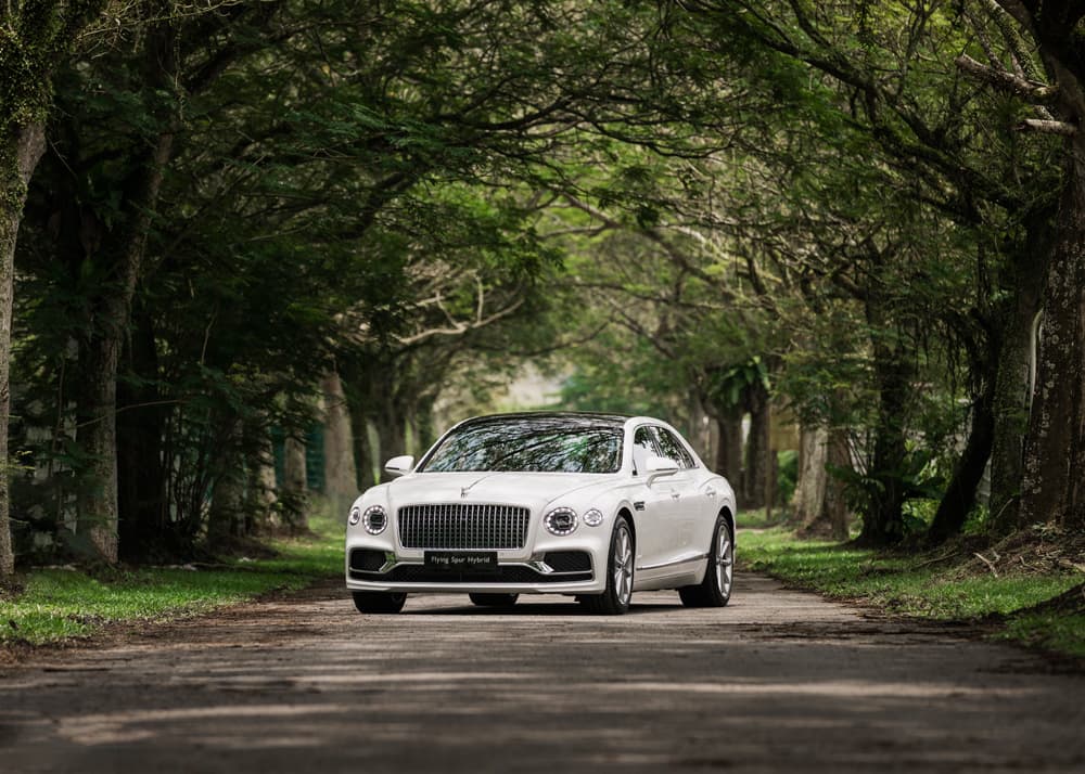 Bentley Flying Spur Hybrid – vẻ đẹp thức thời