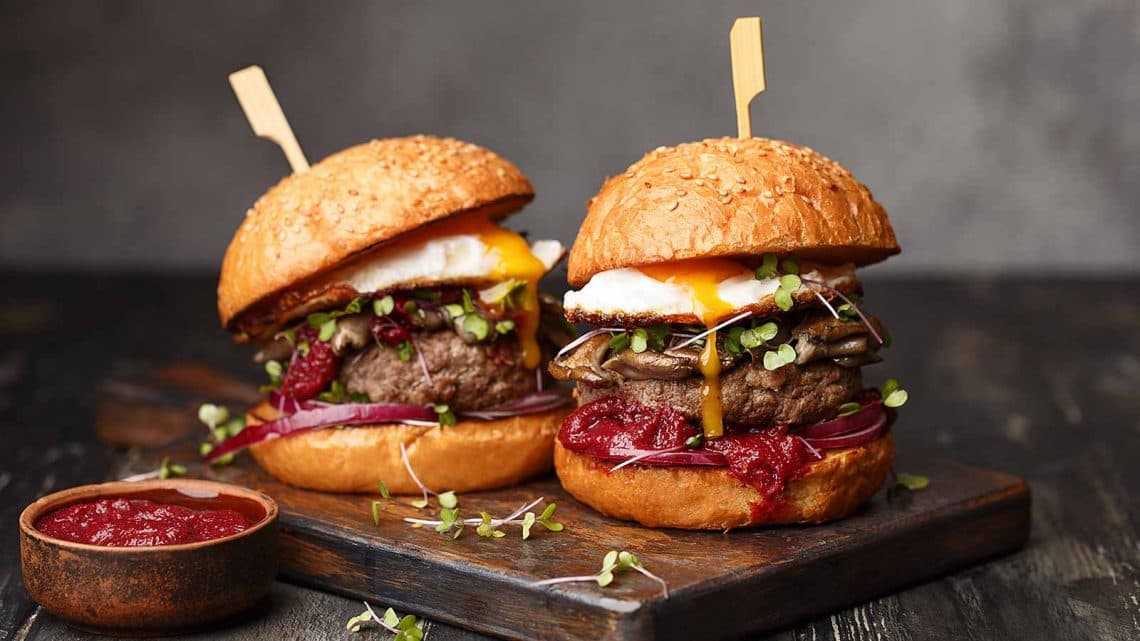 Tập đoàn Marriott ra mắt thực đơn Burger & bánh mì độc quyền tại Việt Nam
